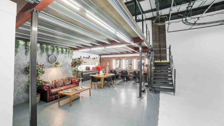 Lounge Make up Area Cineview Studios 768x432